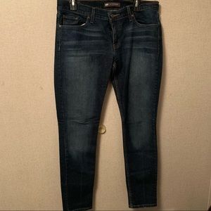 Women’s Levi’s skinny leg 30